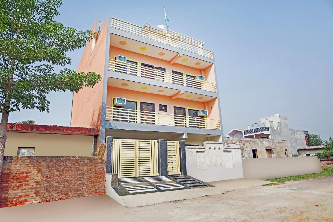 Capital O Friends Zone The Guest House Greater Noida Kültér fotó