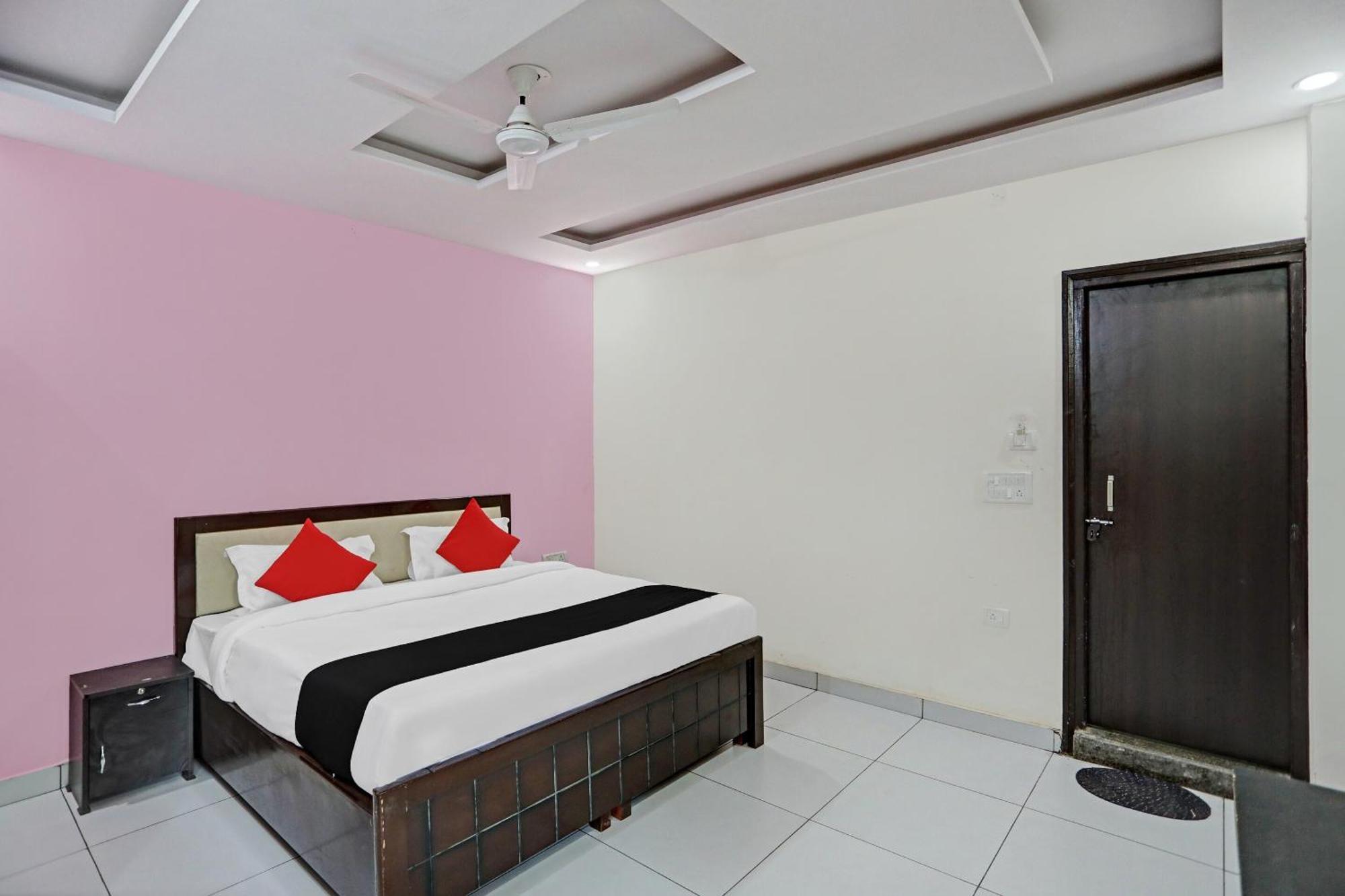 Capital O Friends Zone The Guest House Greater Noida Kültér fotó